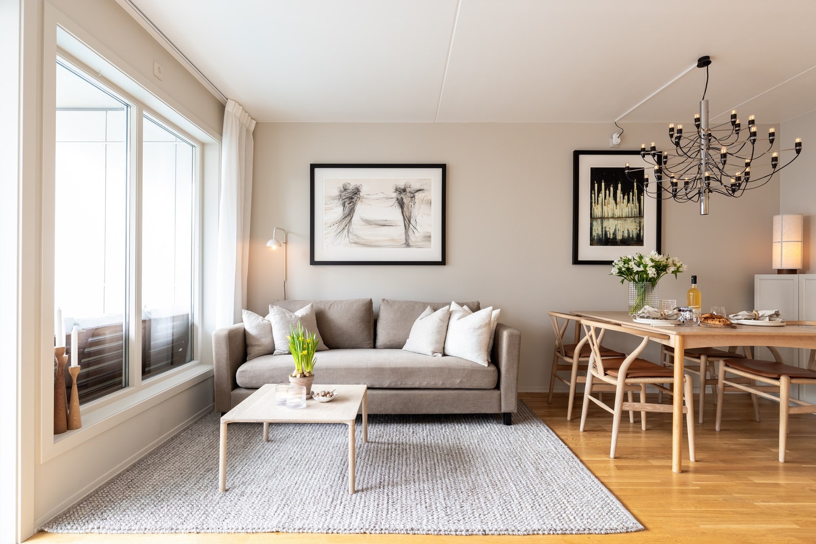 Velkommen til Hasleveien 26! Presentert av Sara Marie Zachariassen Østbye v/ Krogsveen Eiendomsmegling. Galleribilde