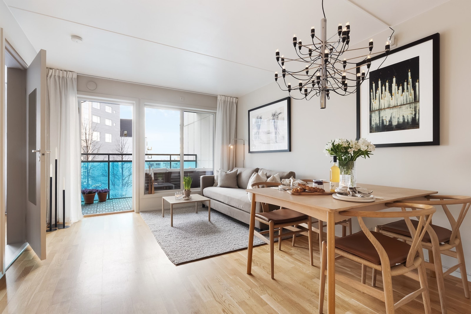 Nymalte overflater i 2024/2025 i harmoniske farger. Galleribilde