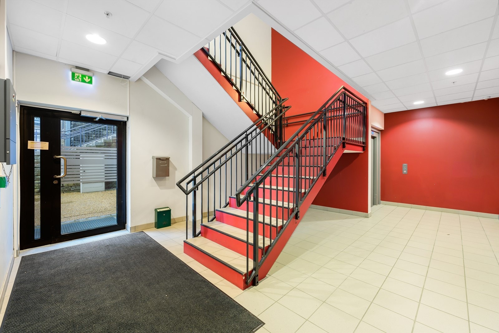 Begge lokalene er universelt utformet og tilgjengelig via heis Galleribilde