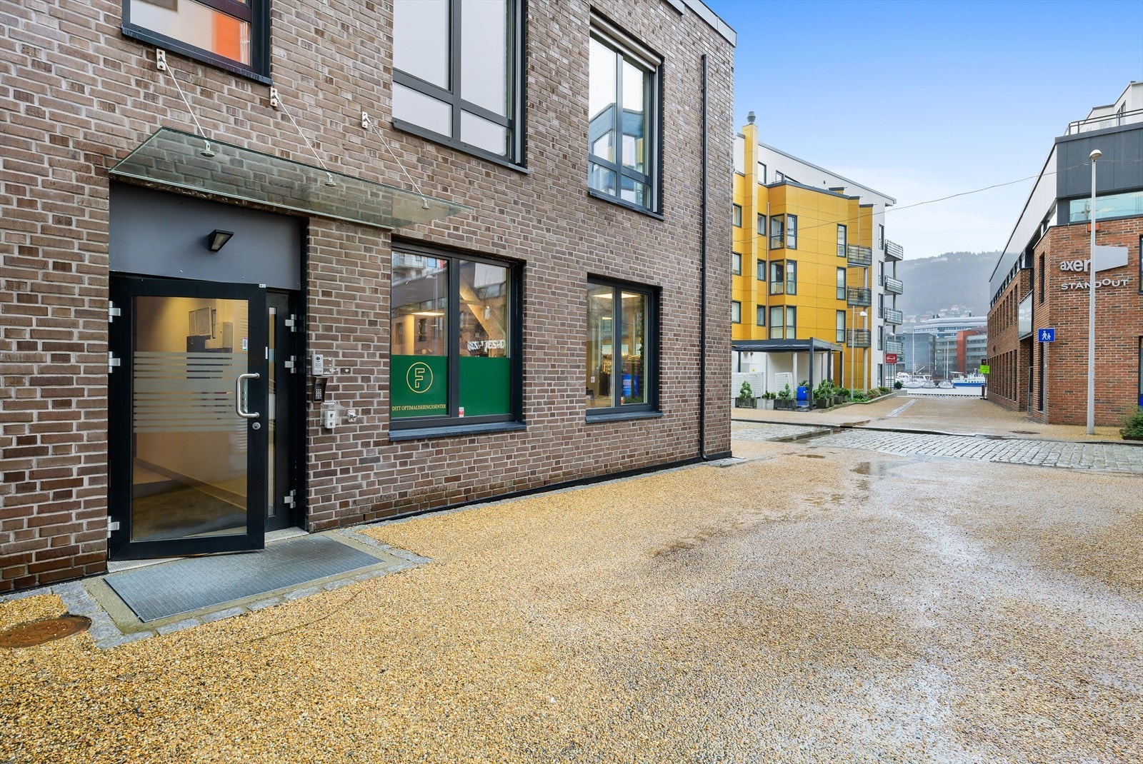 Inngangsparti til det største lokalet på BTA 631 m² (Lokale 1) Galleribilde