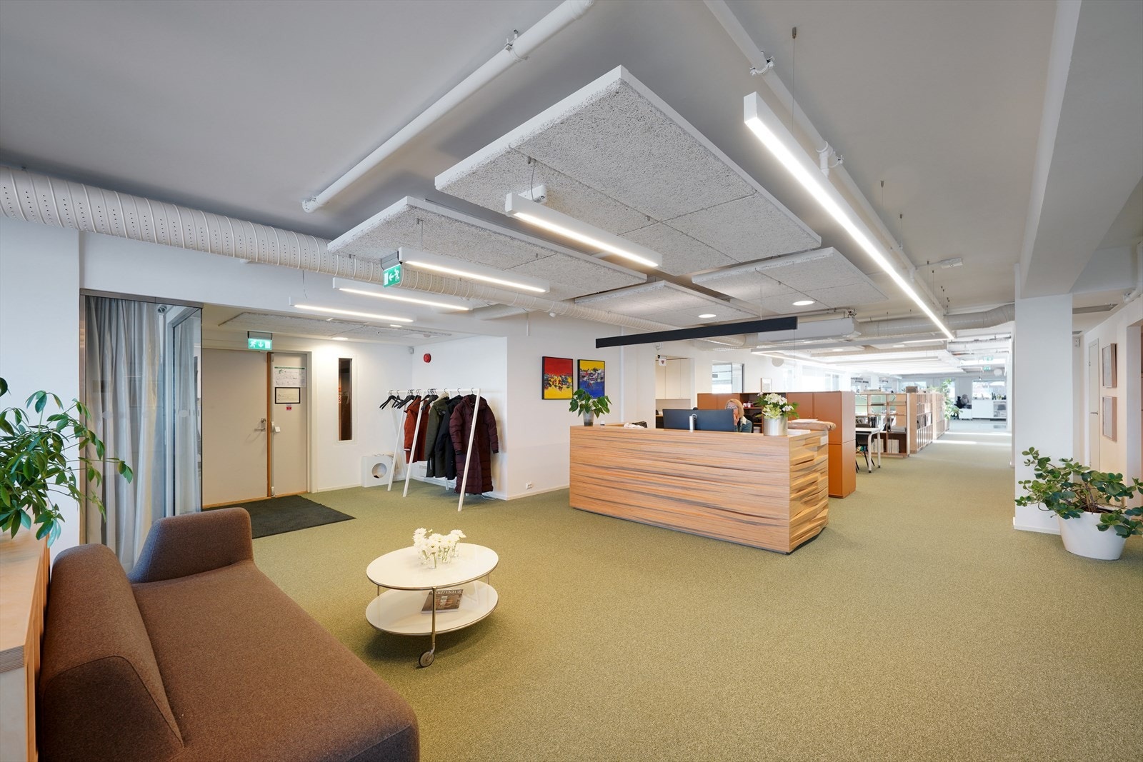 Lys og romslig kontorløsning med moderne fasiliteter. Galleribilde