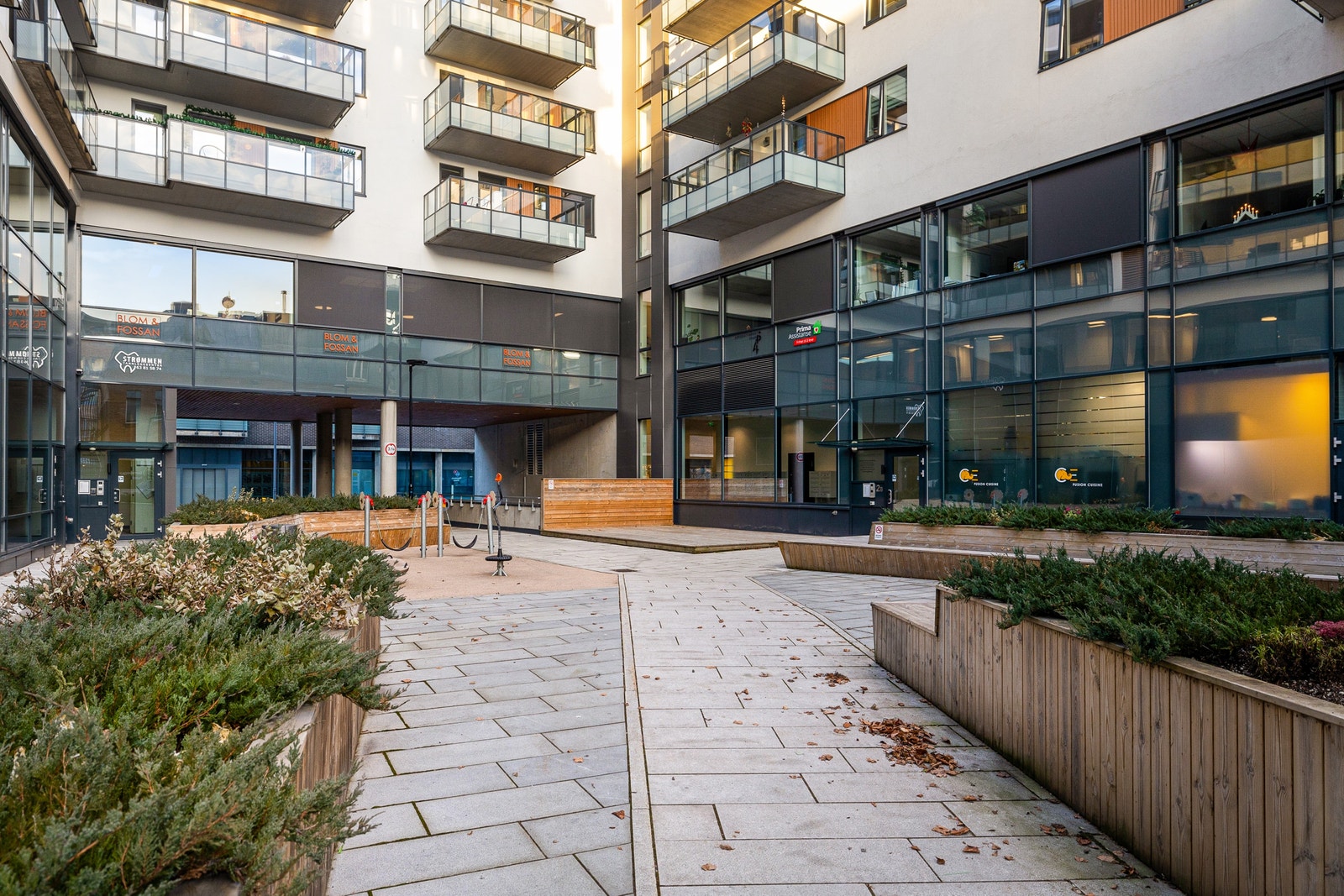 Inngang fra bakgård, Frydenlundsgate 2B Galleribilde