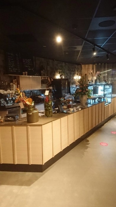 Komplett utstyrt, av meget god standard. Galleribilde