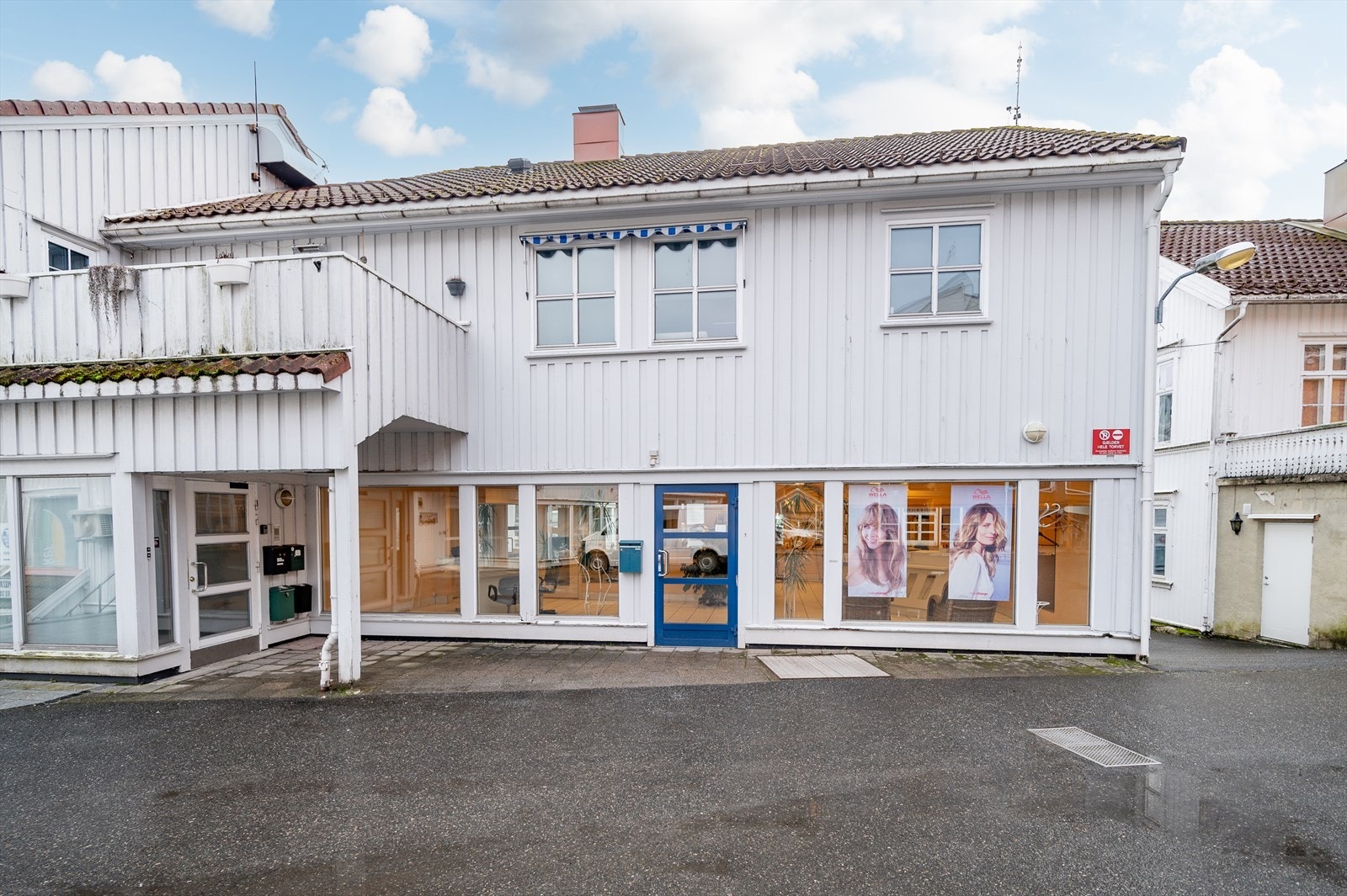 Eiendomsmegler1 ved Halfdan Meling presenterer en romslig næringsseksjon på Hestetorvet Galleribilde