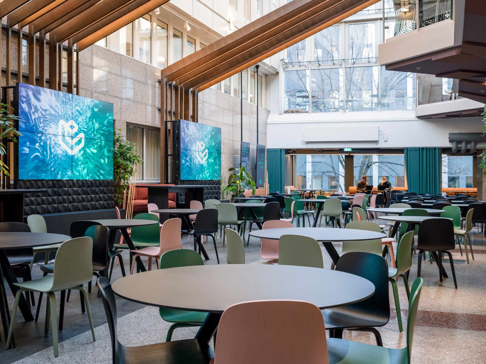 Flott personalrestaurant med spennende matkonsept Galleribilde