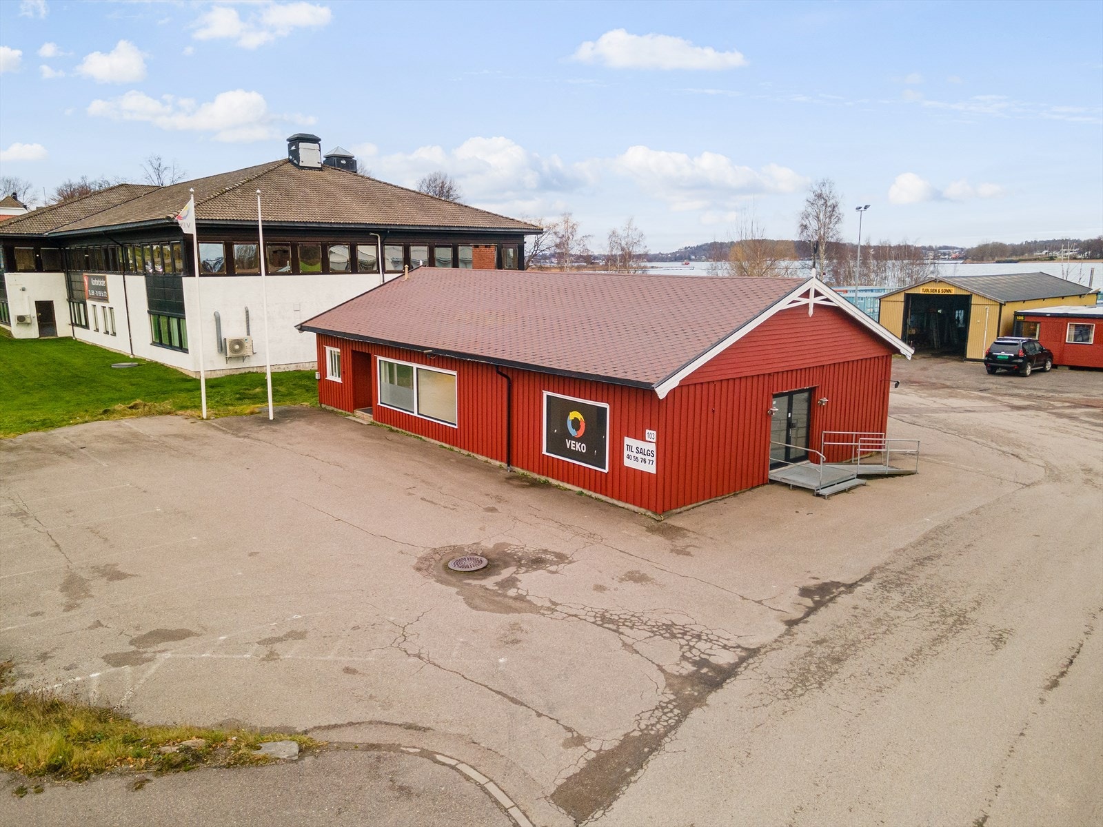 Smidsrødveien 103-001.jpg Galleribilde