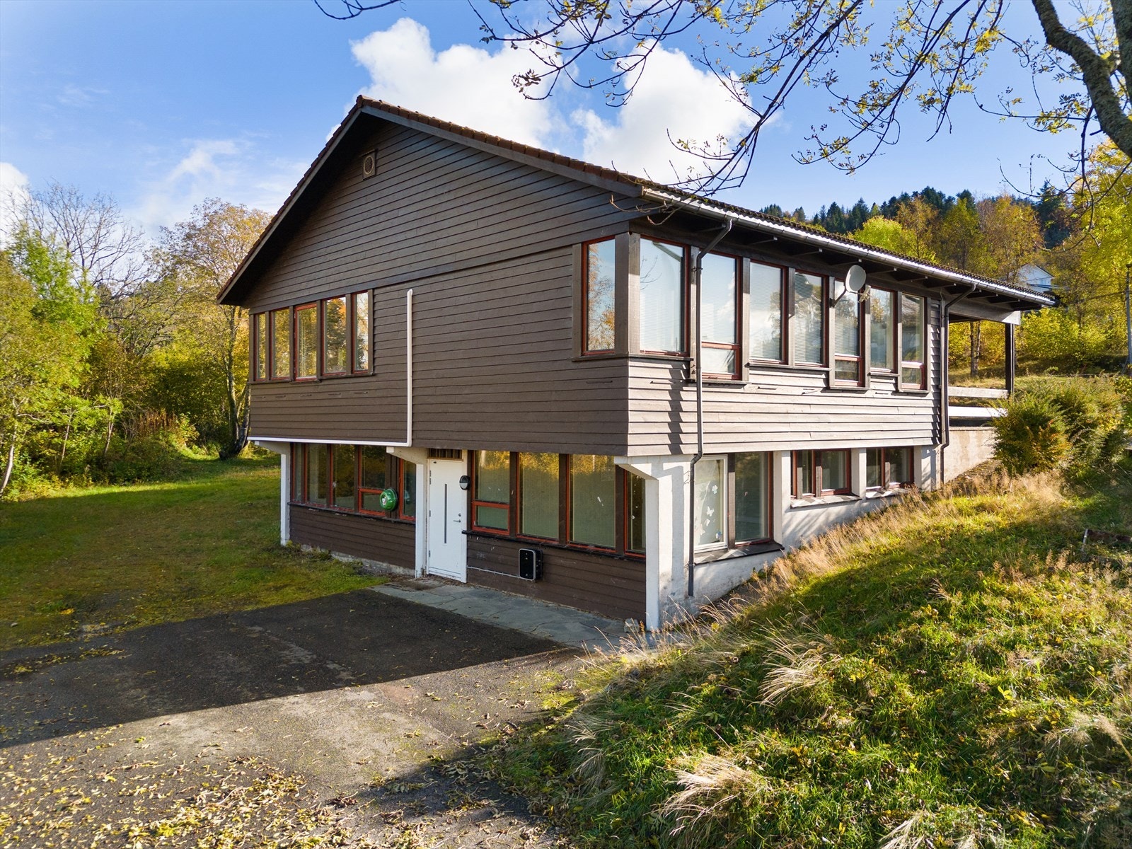 Eiendommen har ved flere anledninger blitt påbygget. Galleribilde