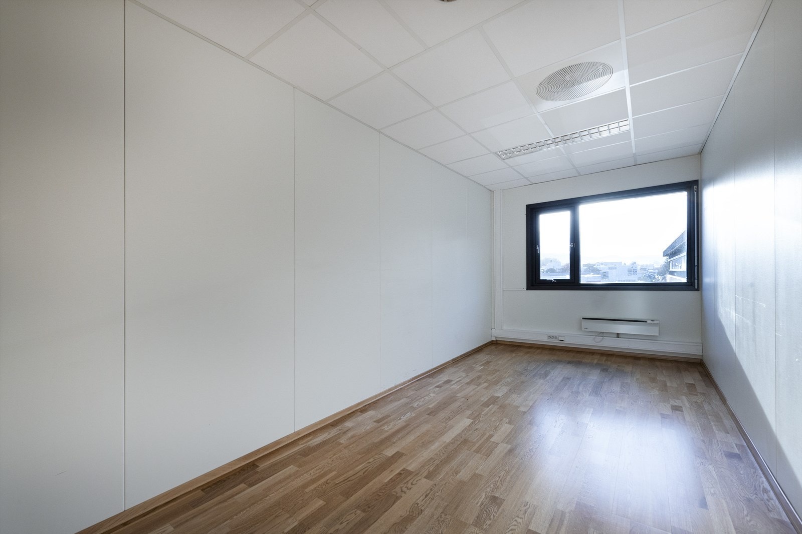 _ROY1060.jpg Galleribilde