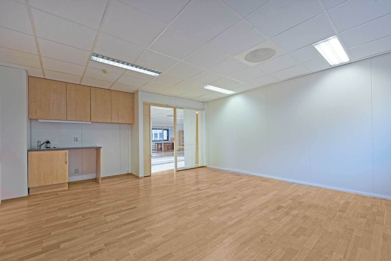 _ROY1050.jpg Galleribilde