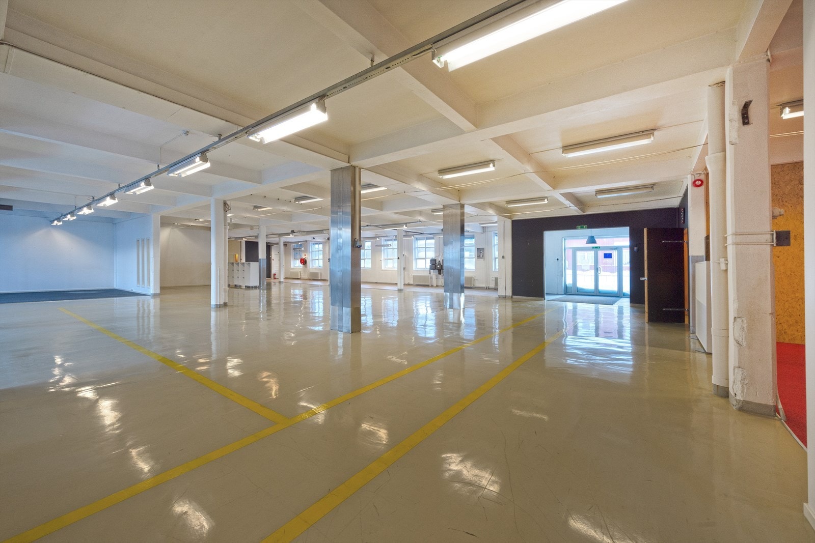 _ROY9884.jpg Galleribilde