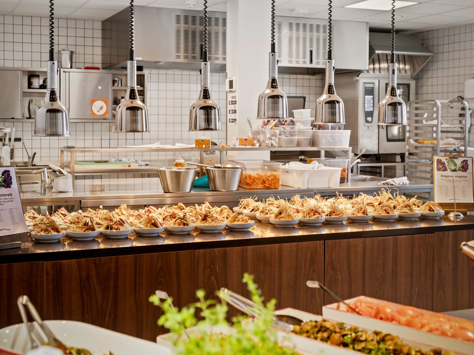 Nyt en god lunsj med dine kollegaer hver dag Galleribilde