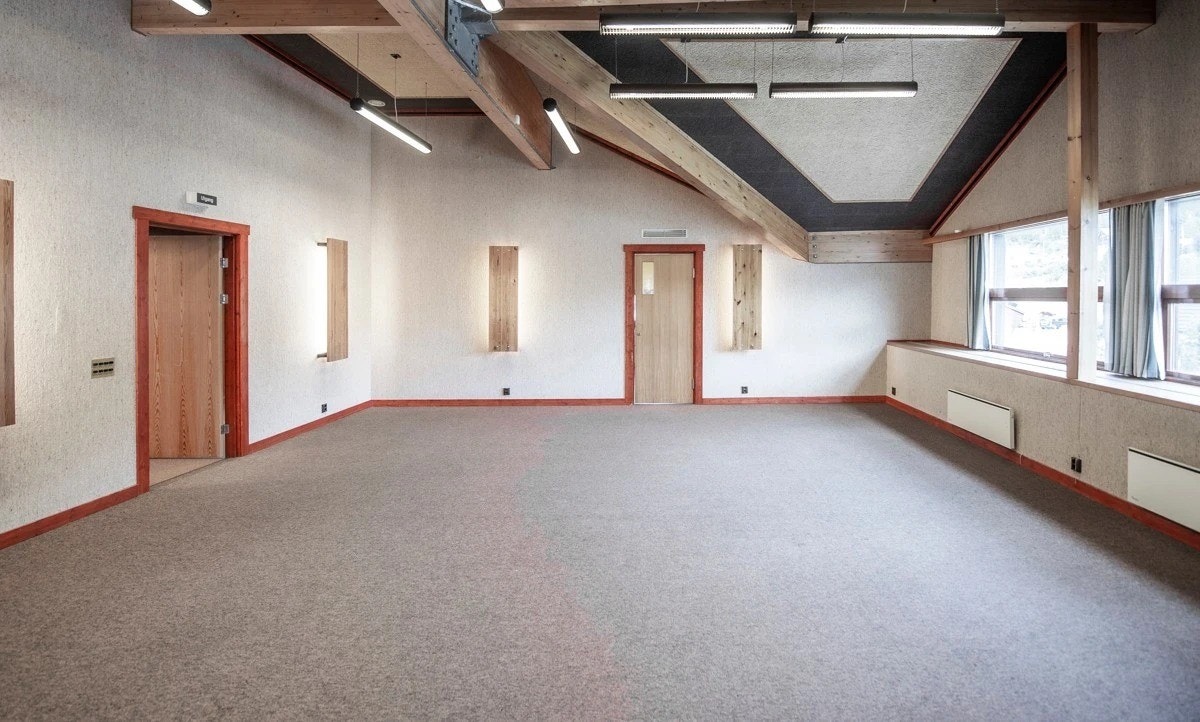 Kontor/forsamlingslokale 2. etasje Galleribilde