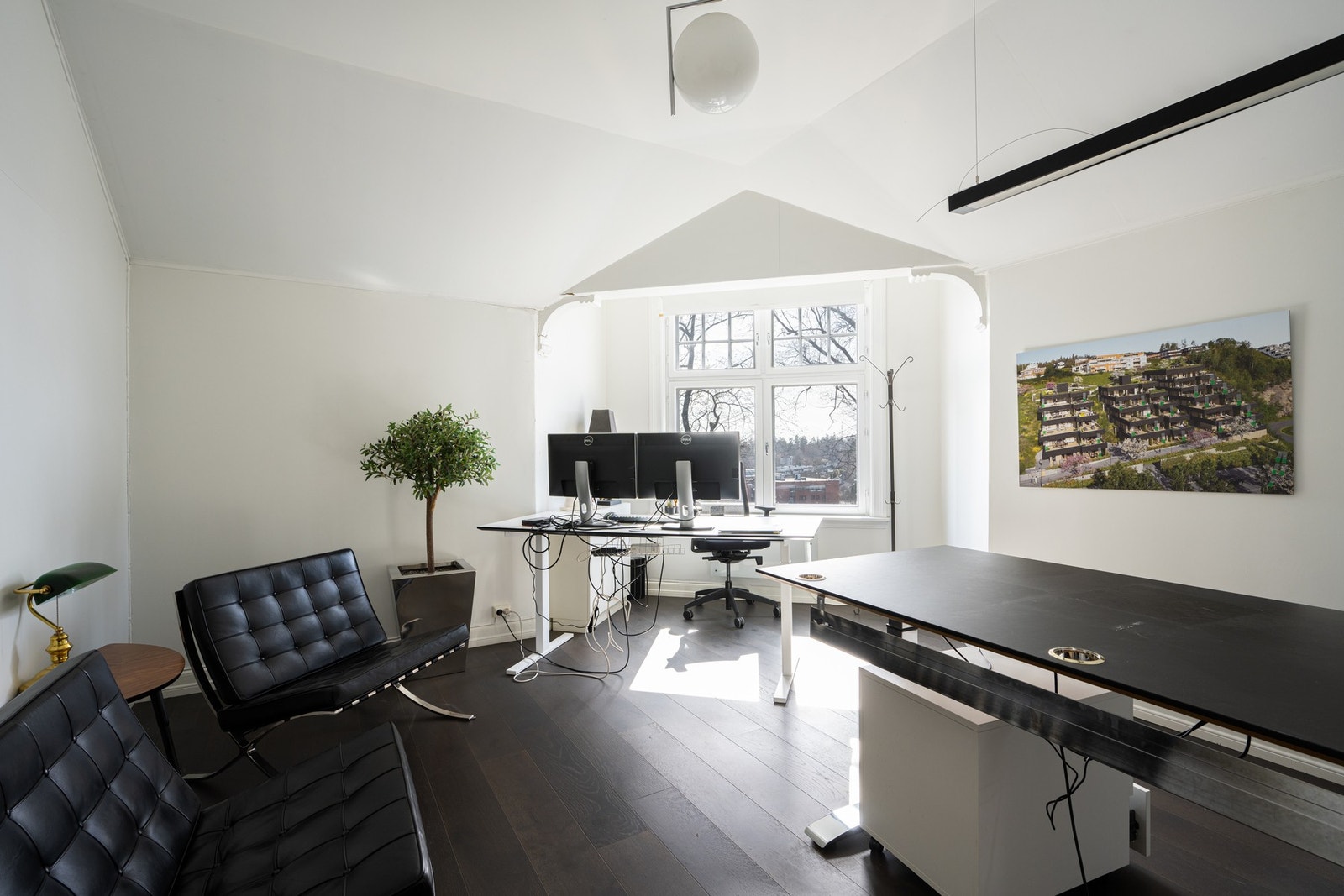 Generøs takhøyde som varierer fra 2,4- 4,4 meter. Galleribilde