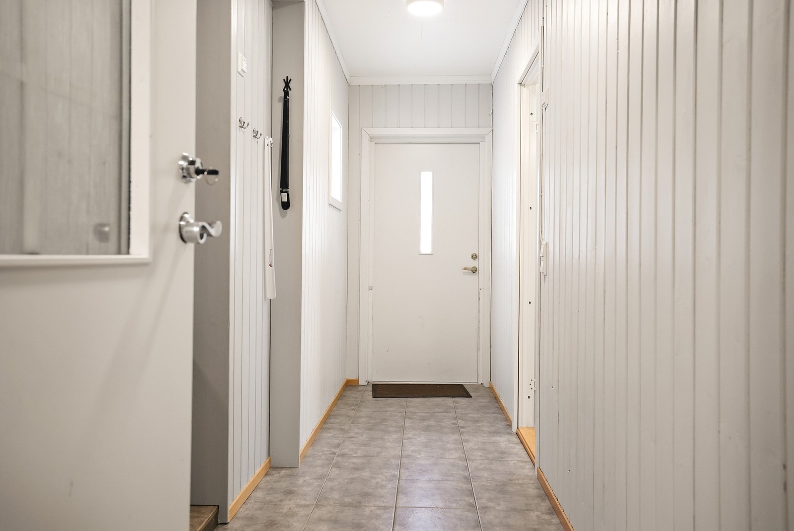 Enebolig: Entré Galleribilde