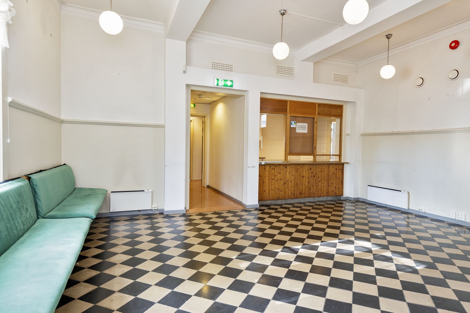 Spise-/møterom 1. etasje (den gamle adkomsthallen til stasjonen) Galleribilde