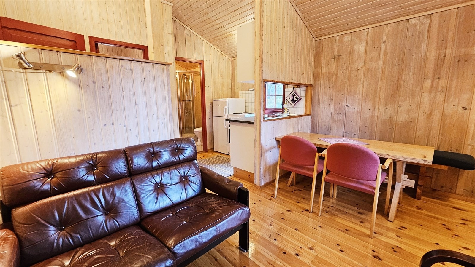 Hovhyttegrend hytte 24 Galleribilde