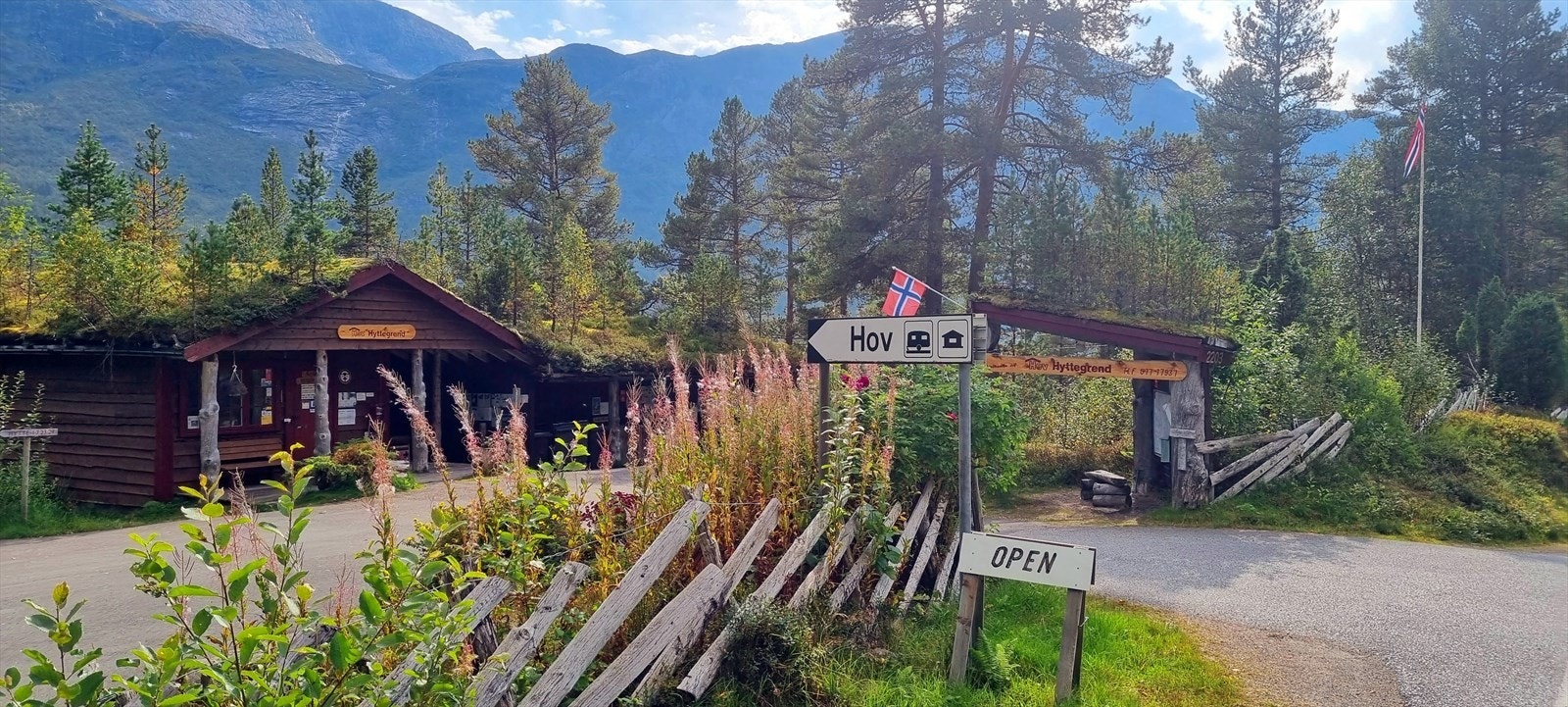 Hovhyttegrend Servicebygget Galleribilde