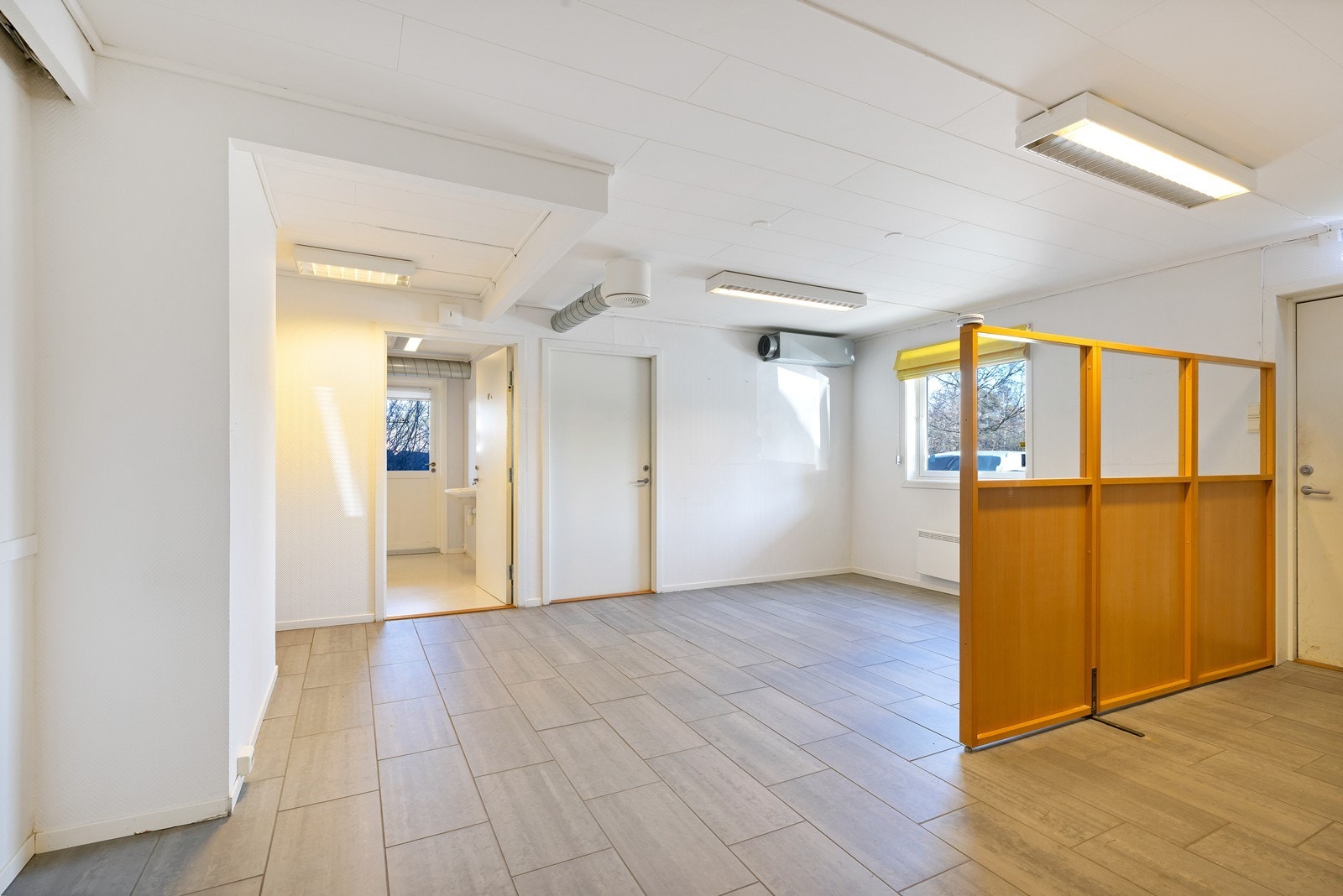 Inngang/resepsjon/venterom. Galleribilde