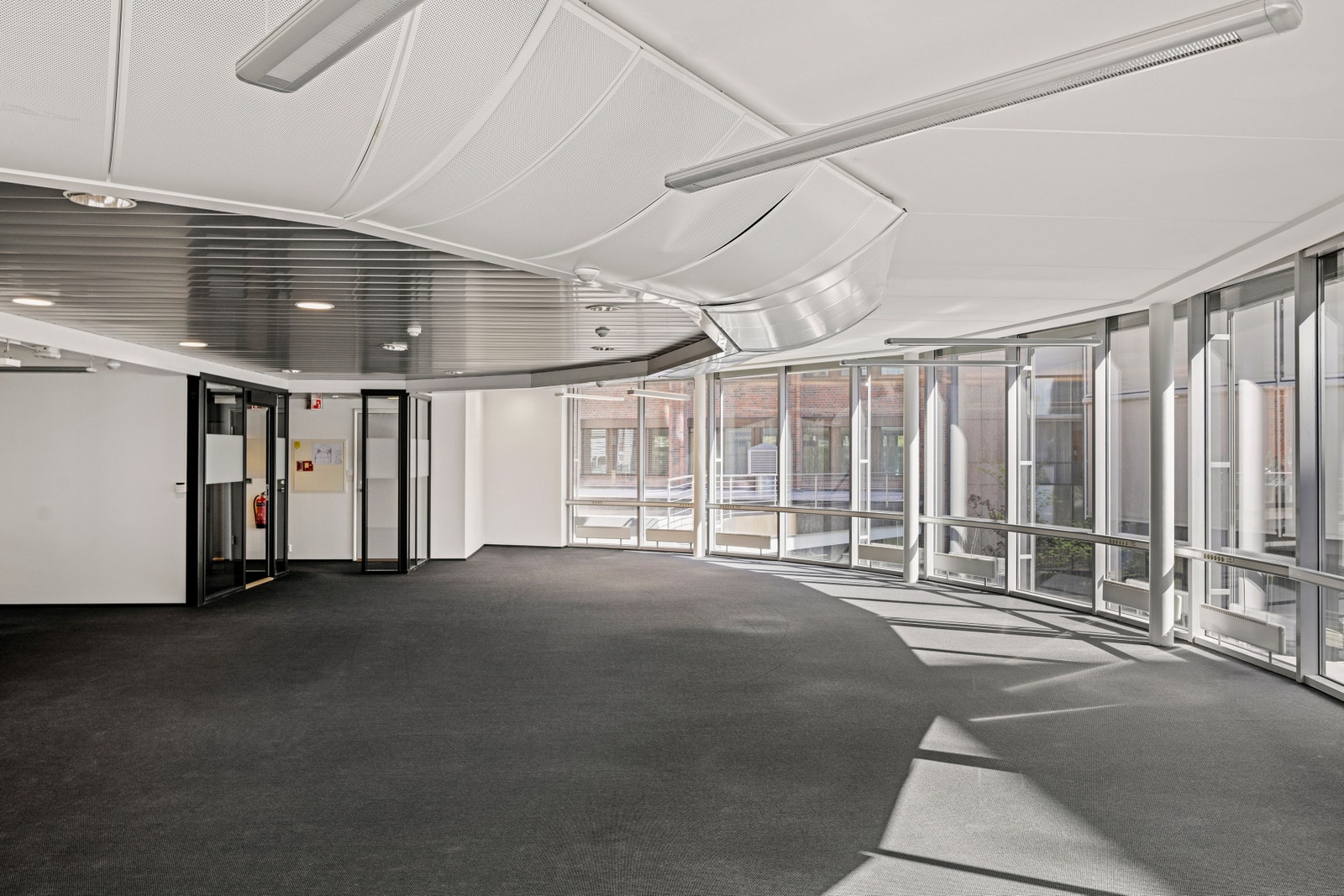 Åpen bue gir mye lys. Galleribilde