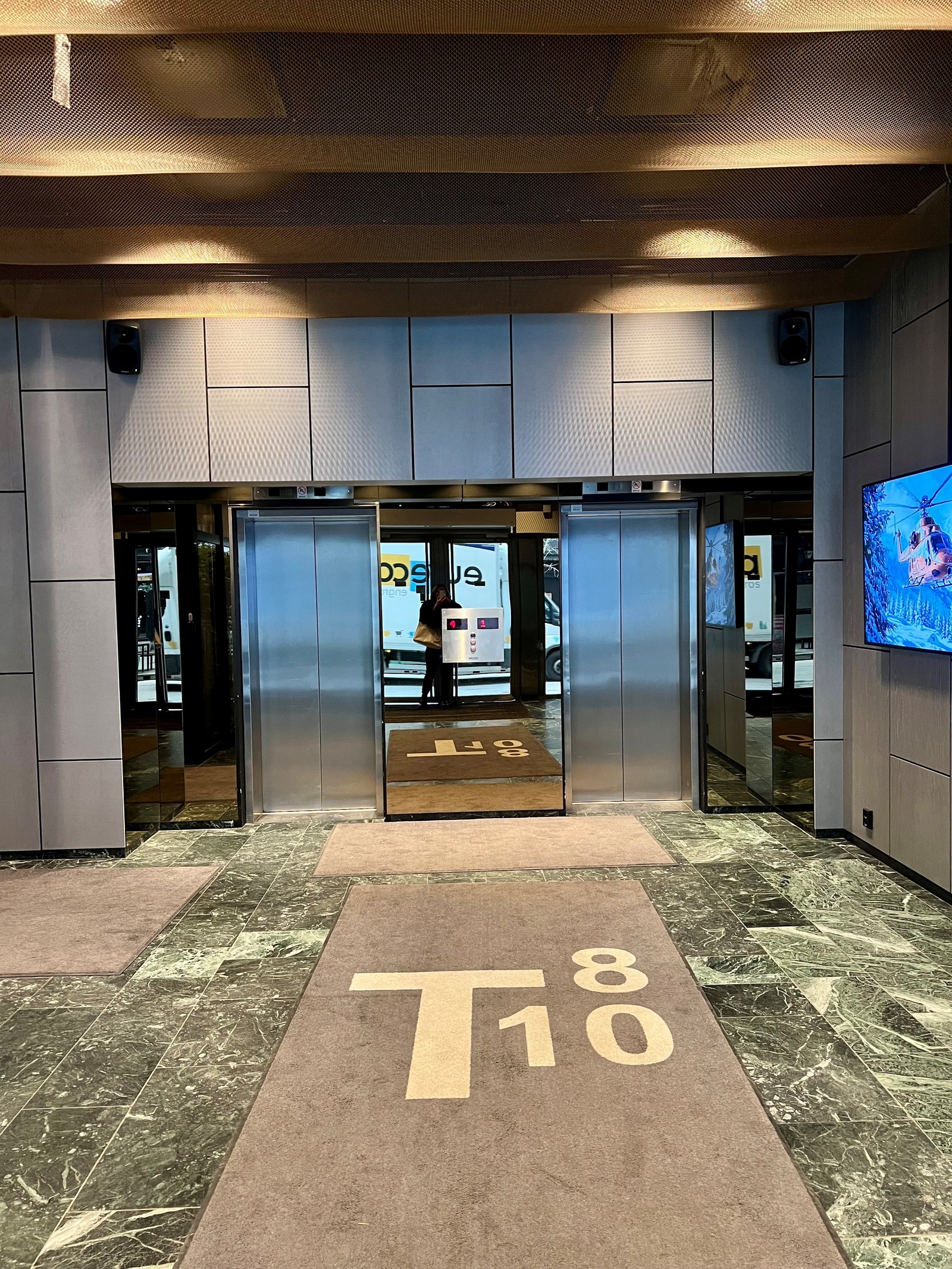 Inngangsparti 1. etasje Galleribilde