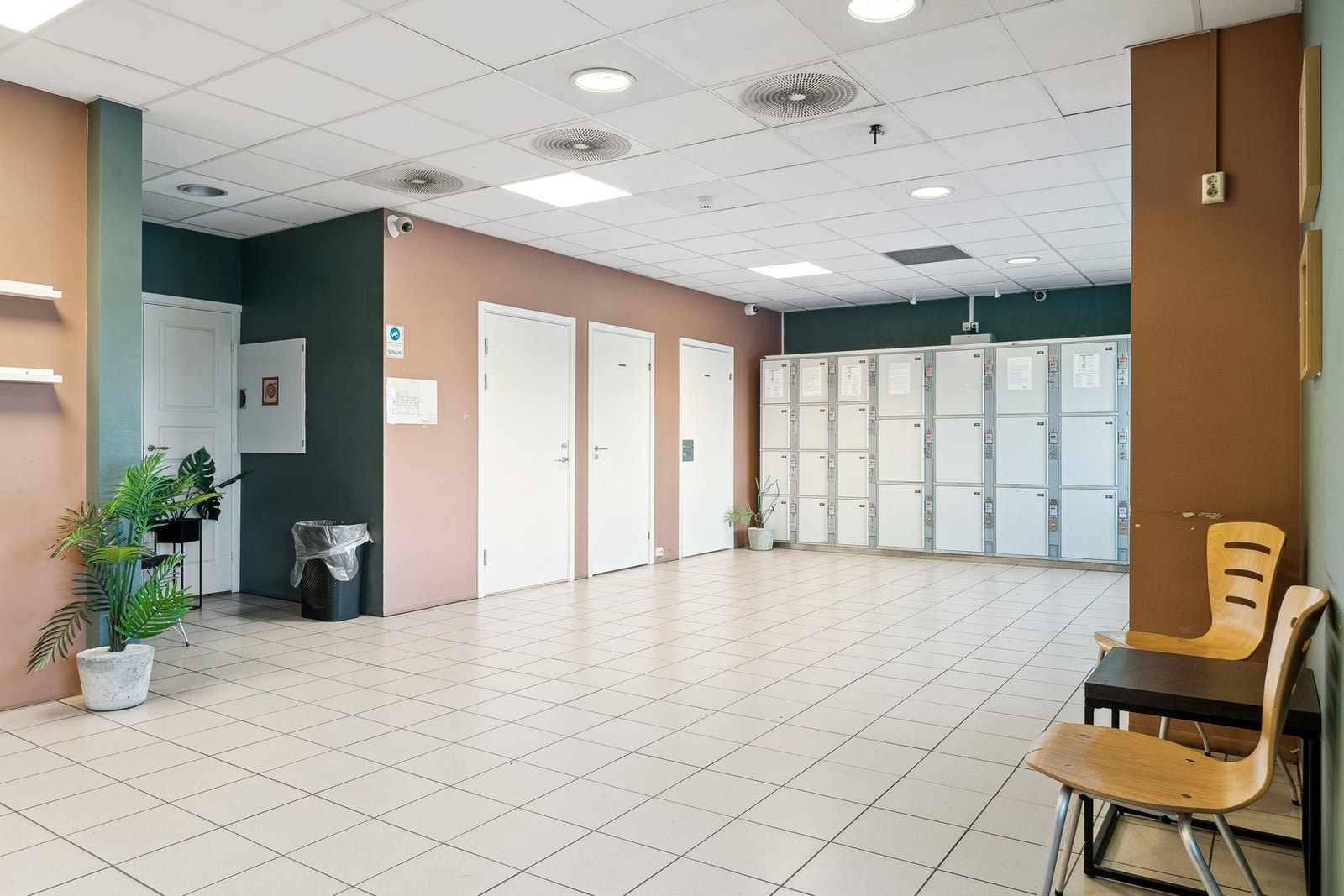 Venterom m toalettfasiliteter Galleribilde