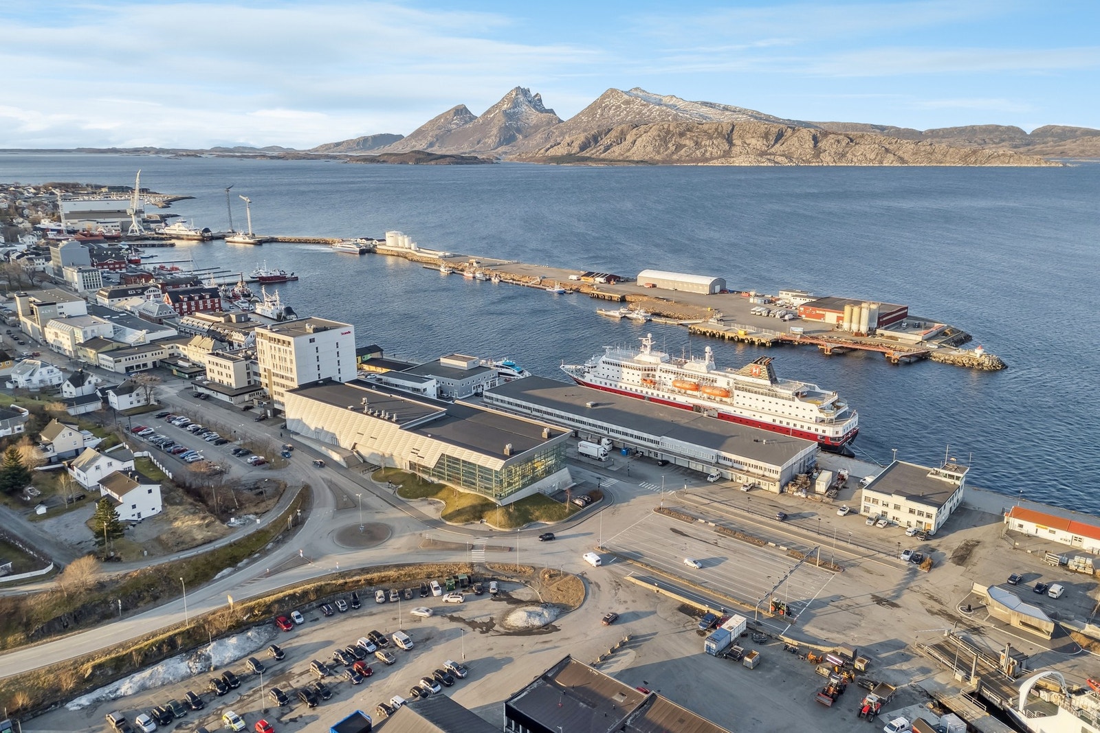 Drone og sandnessjøen Galleribilde