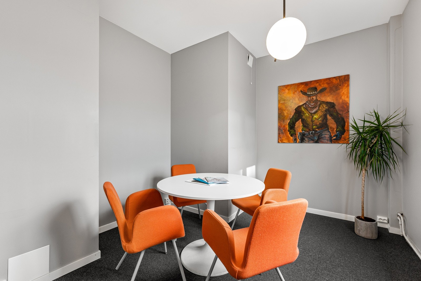 Møterom/kontor. Galleribilde