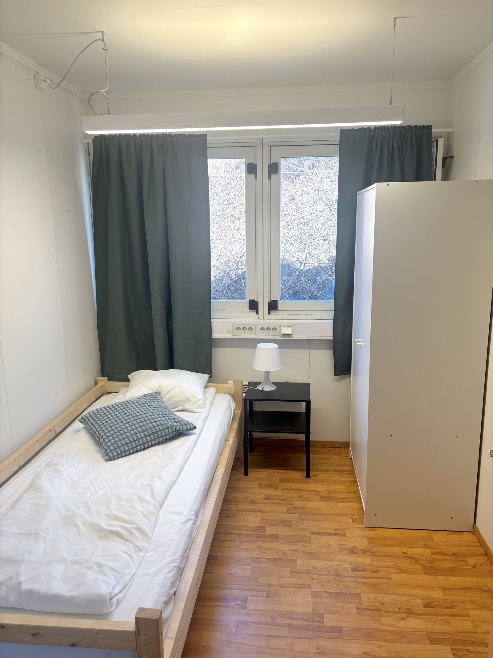 Eikehaugen (Gult hus) Galleribilde