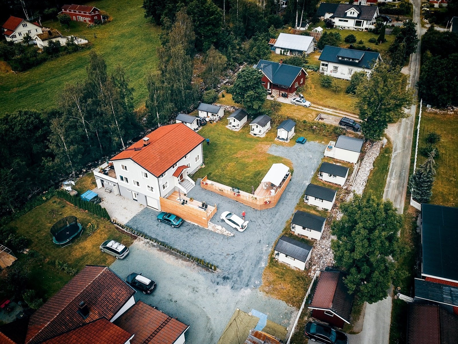 Oversiktsbilde sommer.jpg Galleribilde