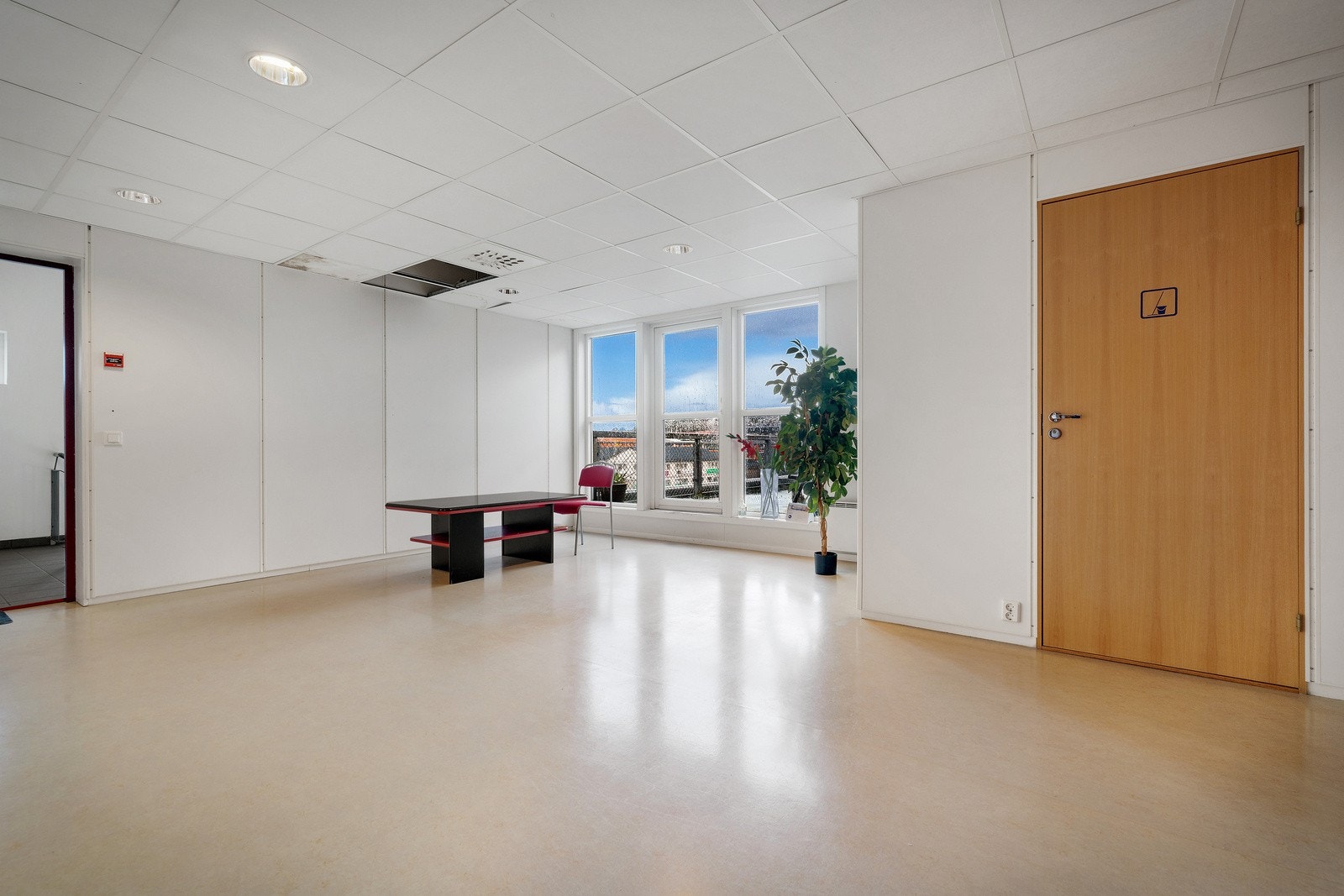 Kvassnesvegen 44 | Presentert av PrivatMegleren Næring v/Susanne Troye Galleribilde