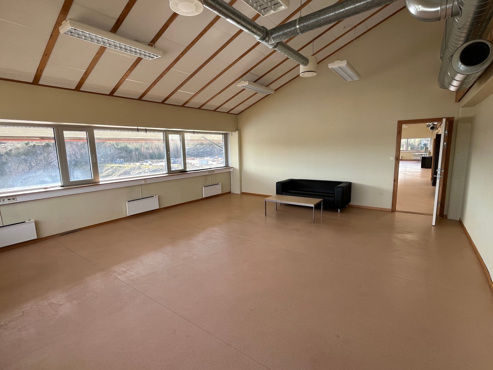 Åpent rom med mange muligheter. Galleribilde