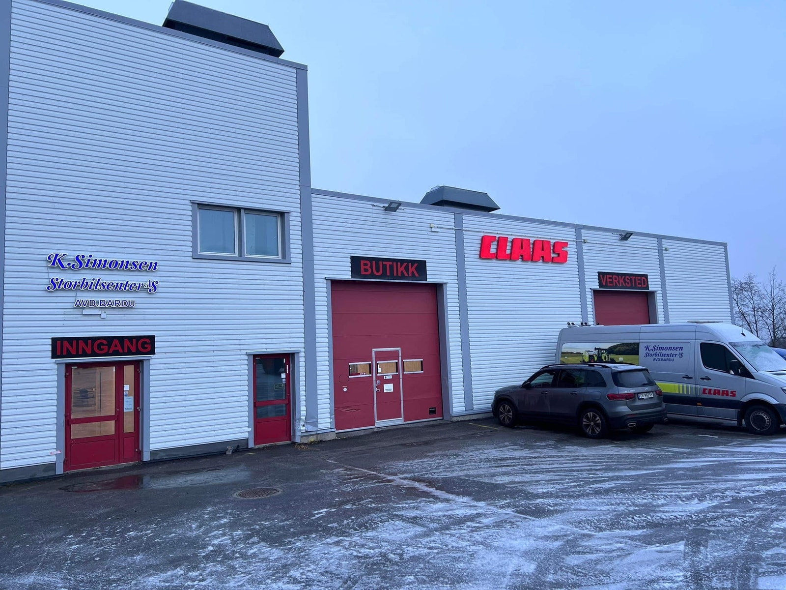 Kjøreport og kundeinngang Galleribilde