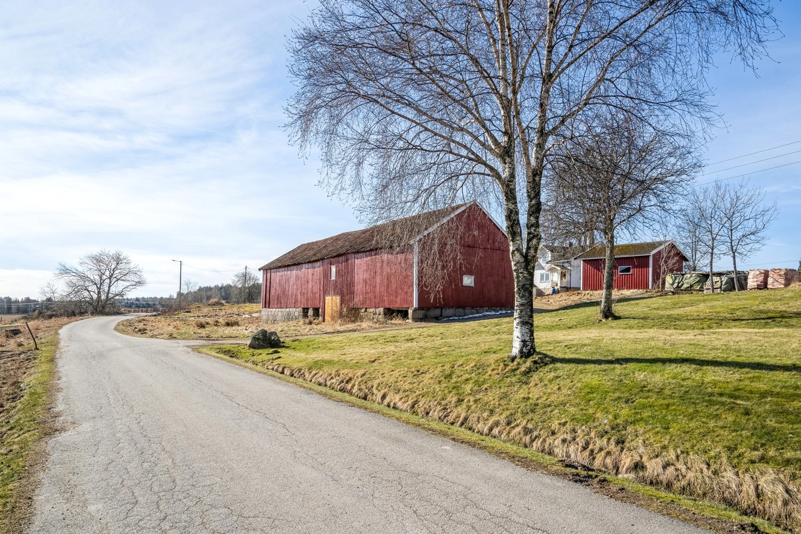 Tunet sett fra Rostadveien Galleribilde