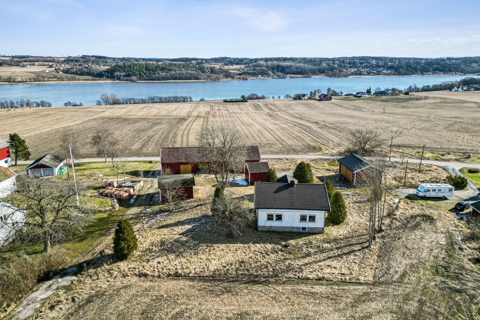 Tunet sett fra vest Galleribilde