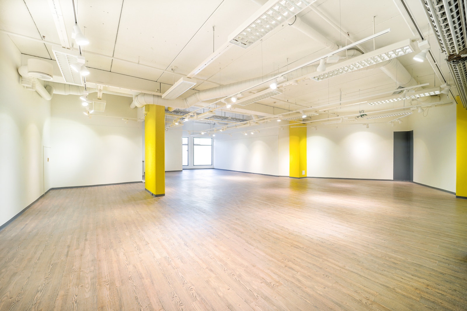 Lokalet overleveres som en "white box", illustrert her. Galleribilde