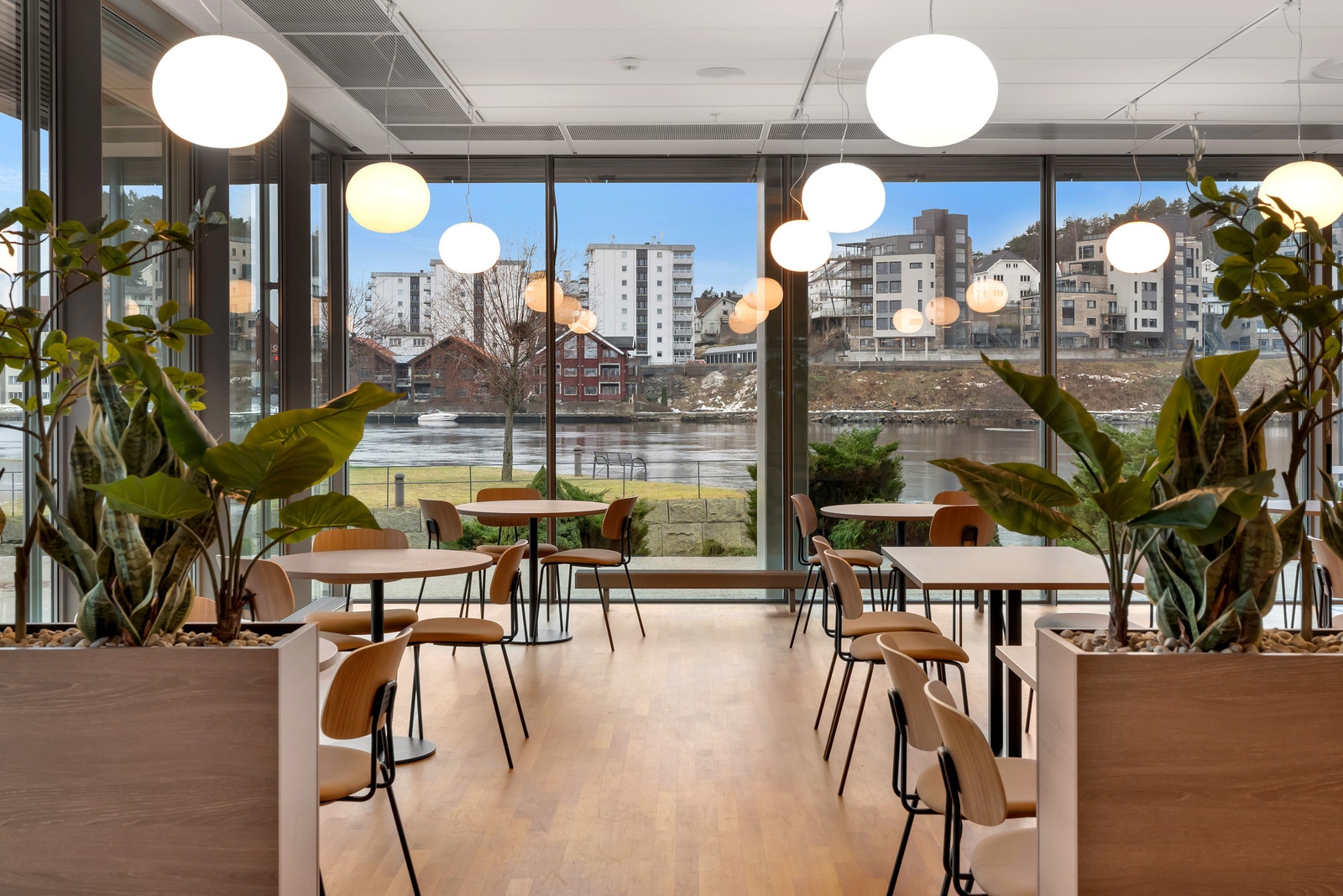 Ny personalrestaurant Galleribilde