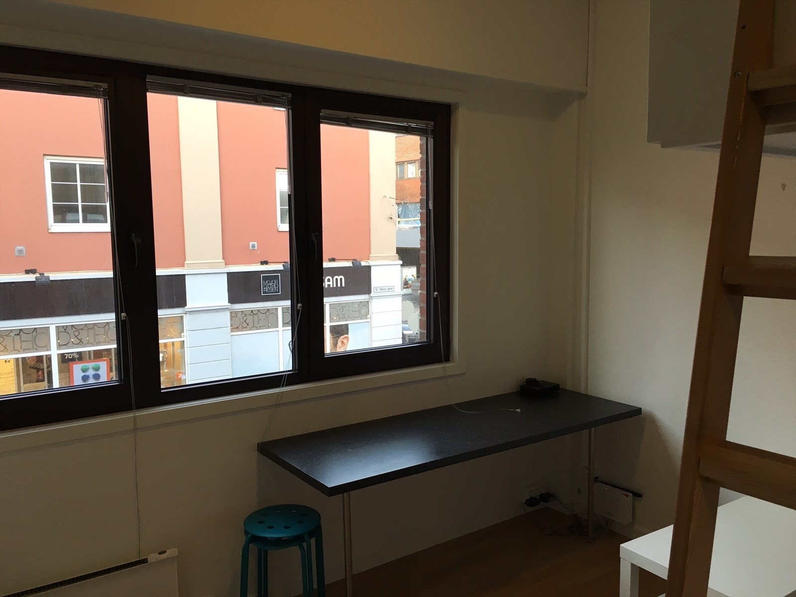 33560788.jpg Galleribilde