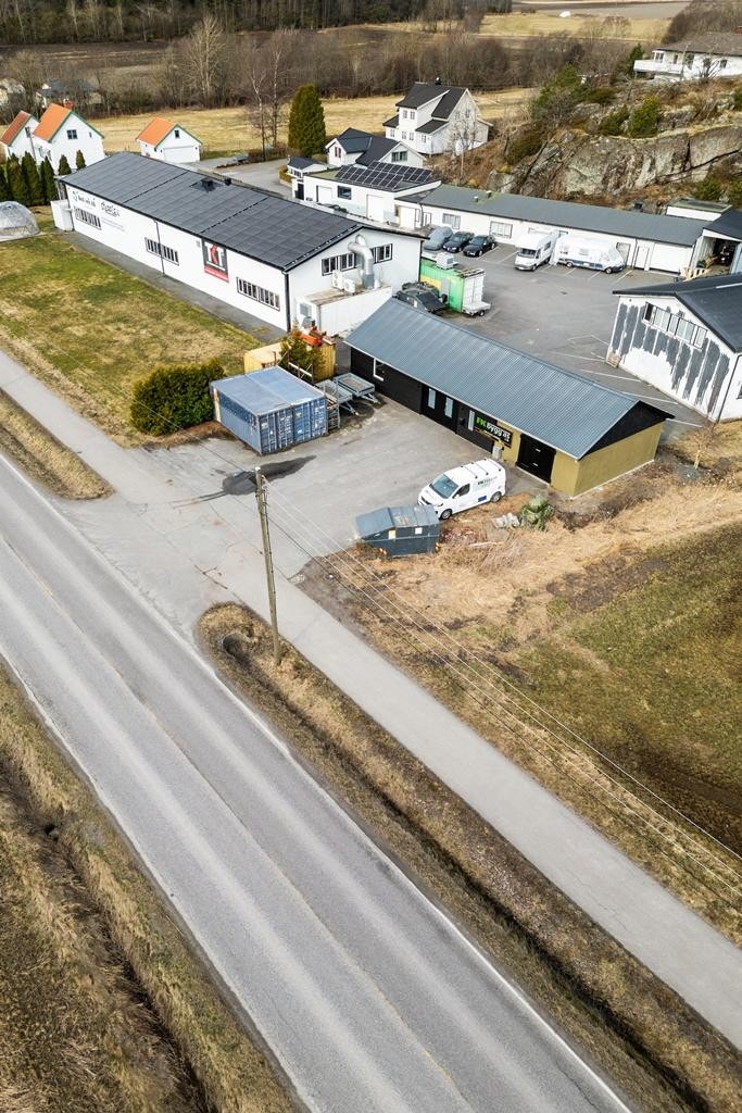 Ca. 500 kvm eiet tomt. Galleribilde