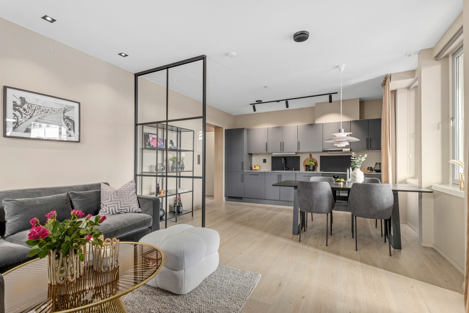 Belysning i leiligheten er ny fra 2022. Galleribilde