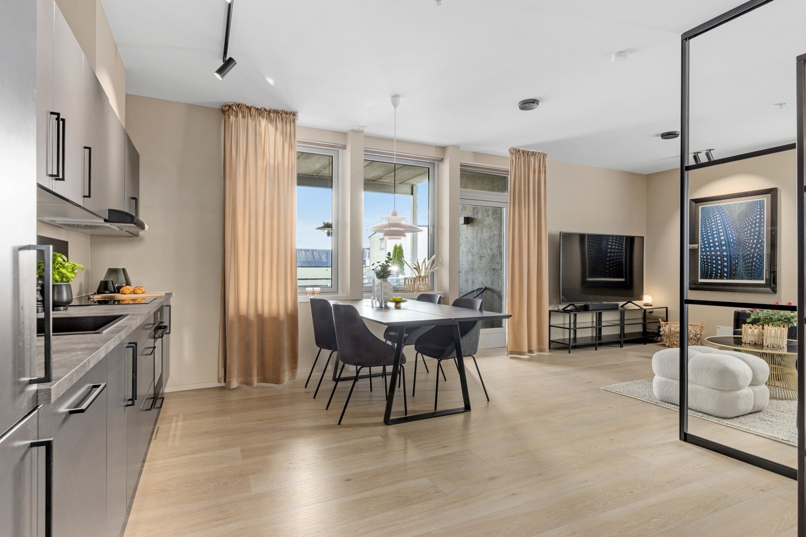 Svært lekker leilighet med en gjennomgående høy standard. Galleribilde