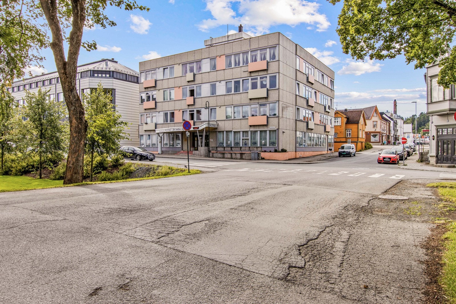 Leiligheten ligger skjermet til mot bakgård. Galleribilde