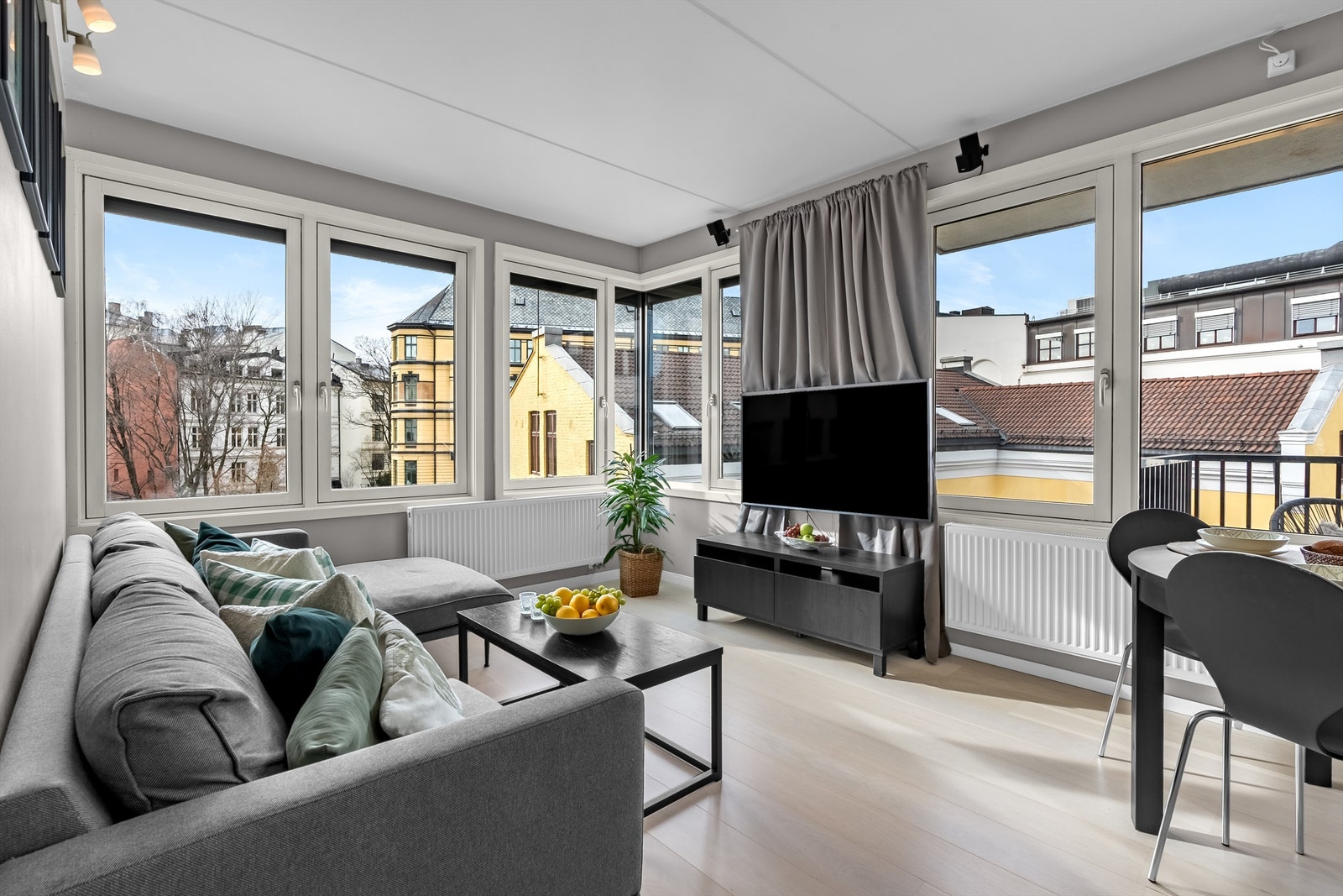 Velkommen til Lille Bislett 26. Presentert av Marius Iversen v. Eiendomsmegler Krogsveen Galleribilde