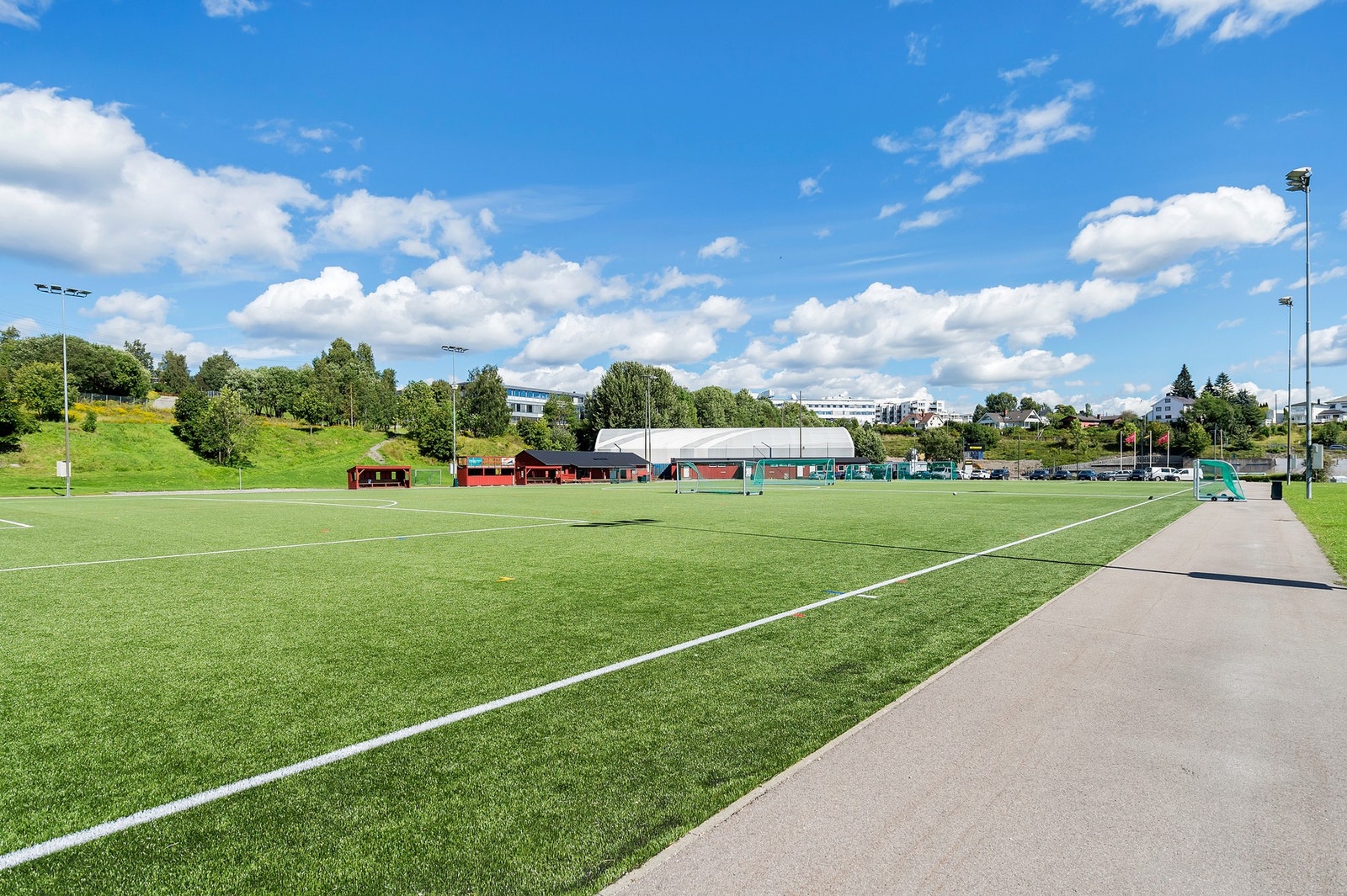 Lørenbanen finner du like ved leiligheten. Galleribilde