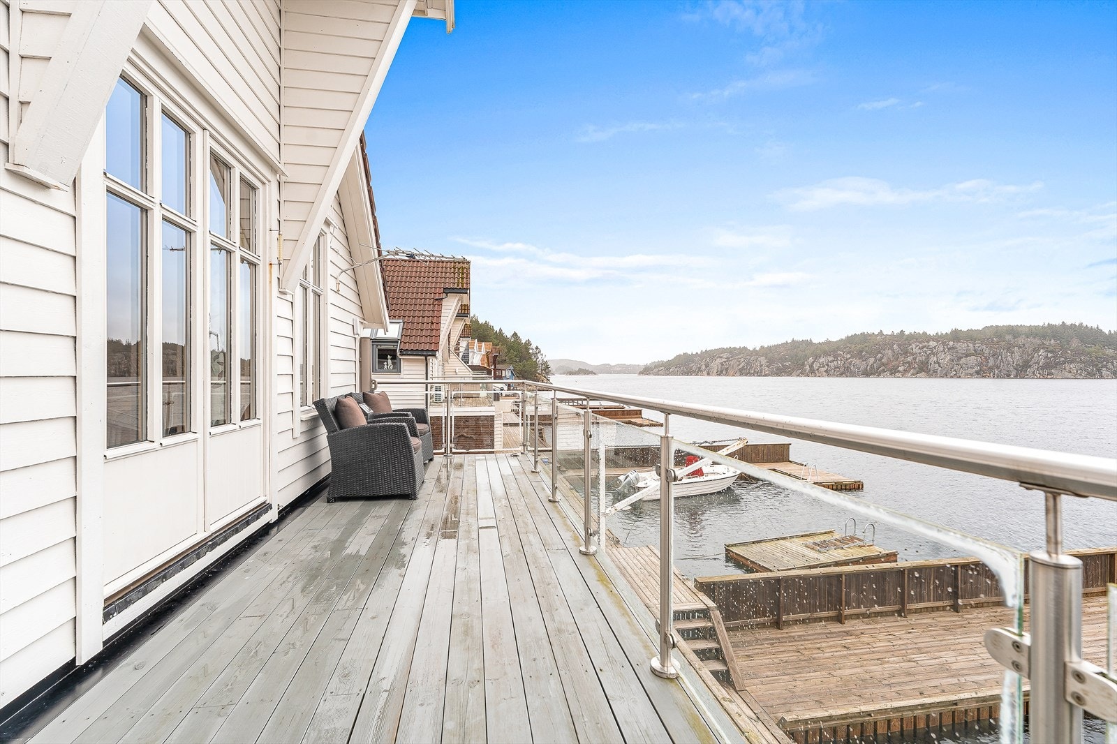 Fantastisk sjøutsikt fra terrassen Galleribilde
