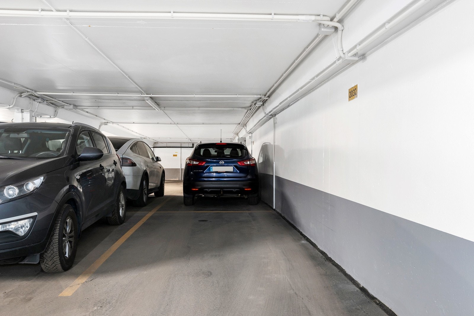 Garasjeplass i felles garasjeanlegg Galleribilde