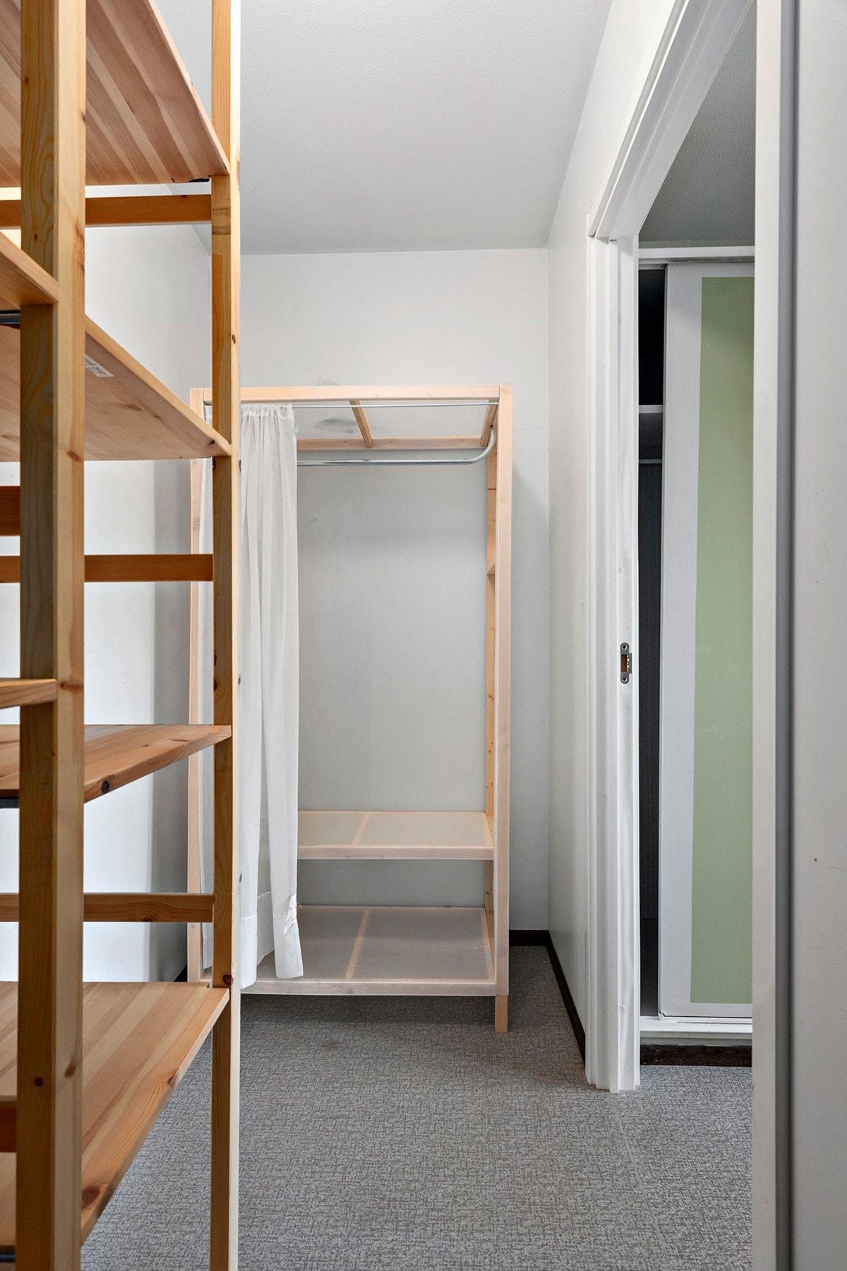 Inneboden kan benyttes til walk-in-closet Galleribilde