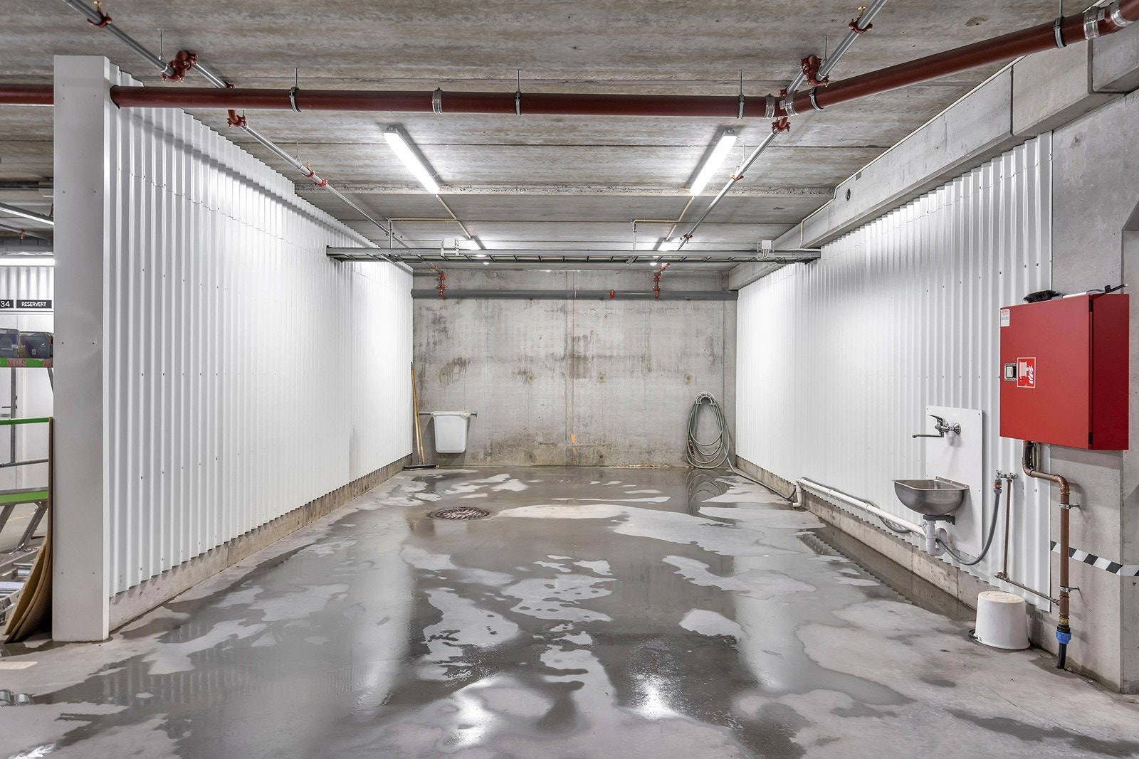 Egen vaskeplass for bil Galleribilde