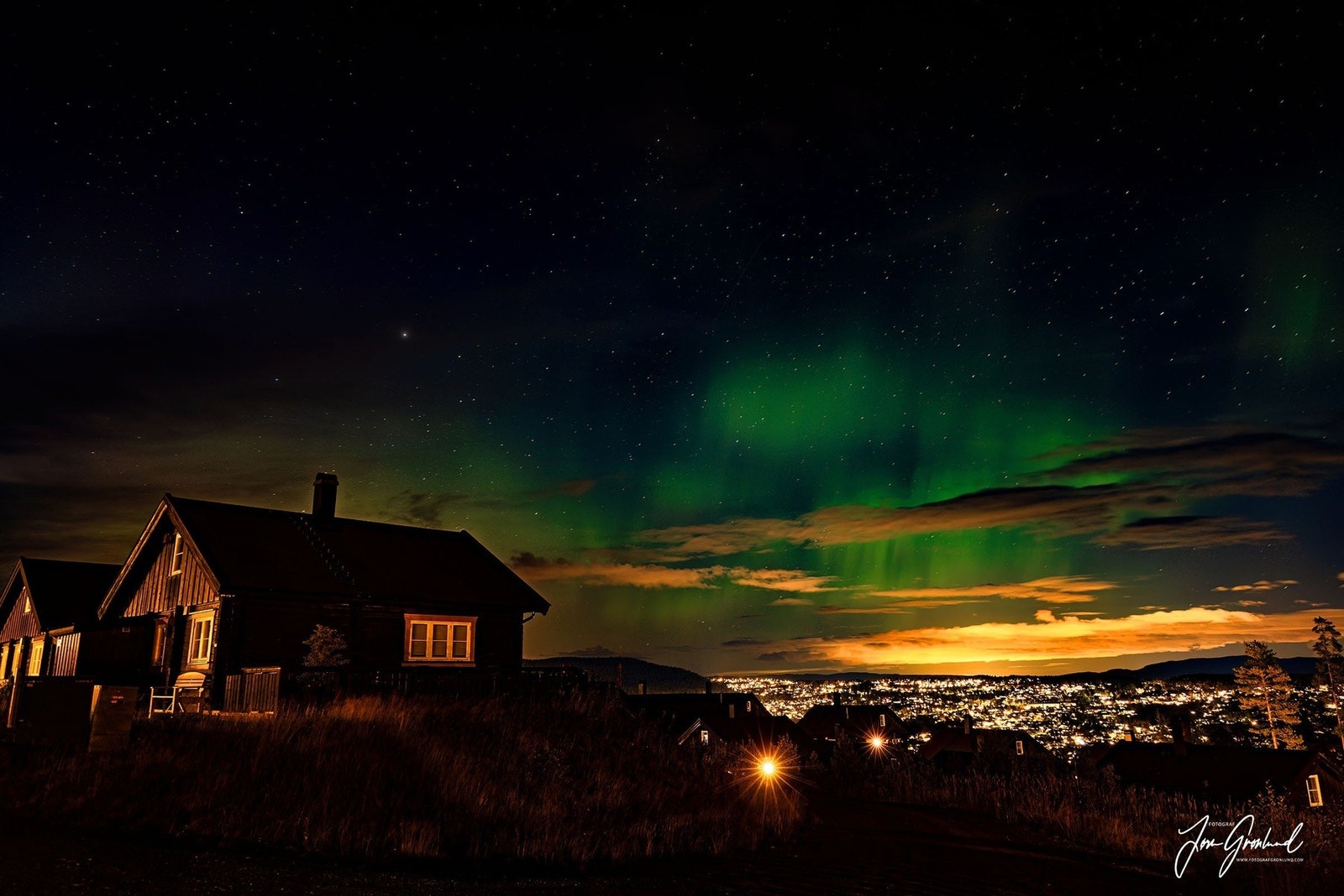 Vakkert nordlys over hyttefeltet! Denne hytta må oppleves! Galleribilde