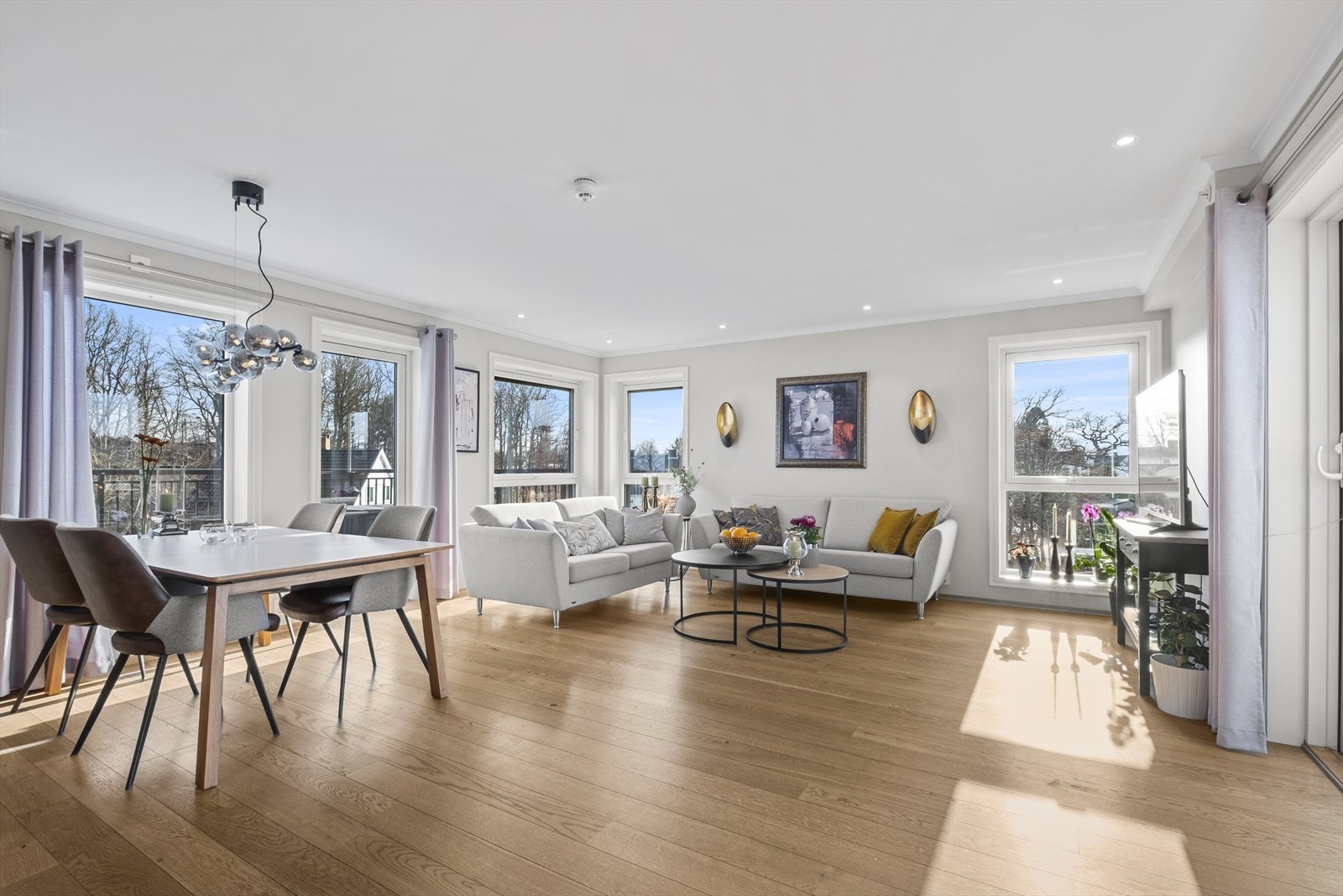 Velkommen til Frankendalsveien 87 - flott 4 roms toppleilighet i moderne boligblokk Galleribilde