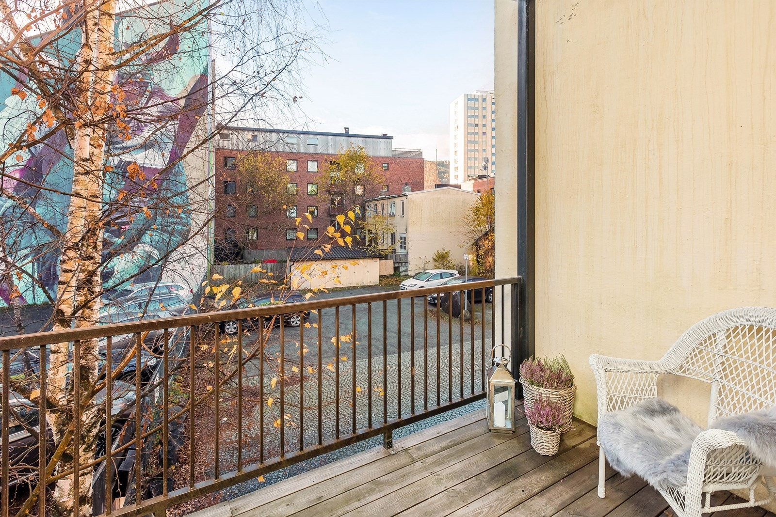 Pen og pendlervennlig selveierleilighet med to soverom og balkong - 2 min gange til jernbanen Galleribilde